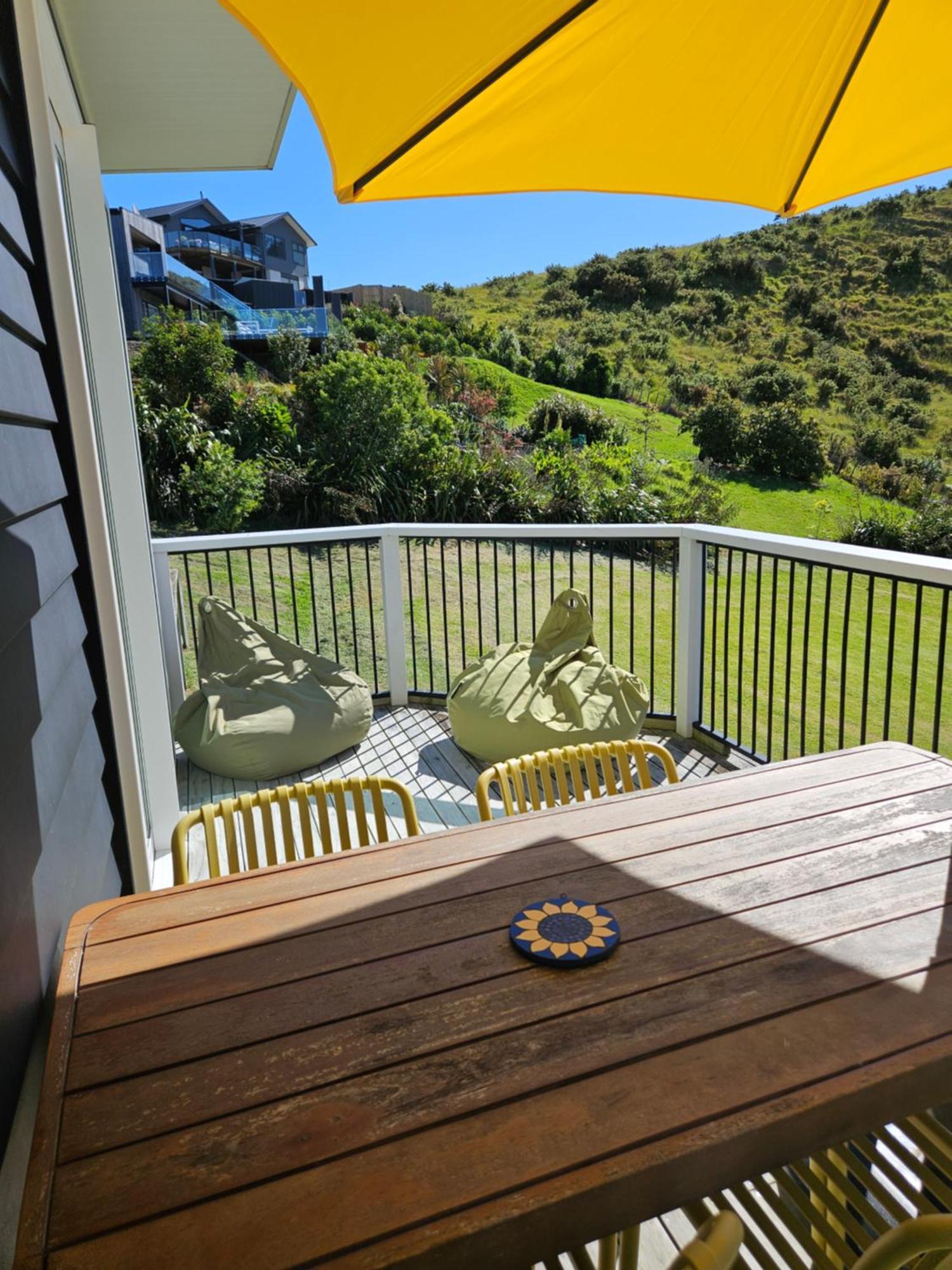 Waihi Beach Toroha Cosy Cabin ภายนอก รูปภาพ